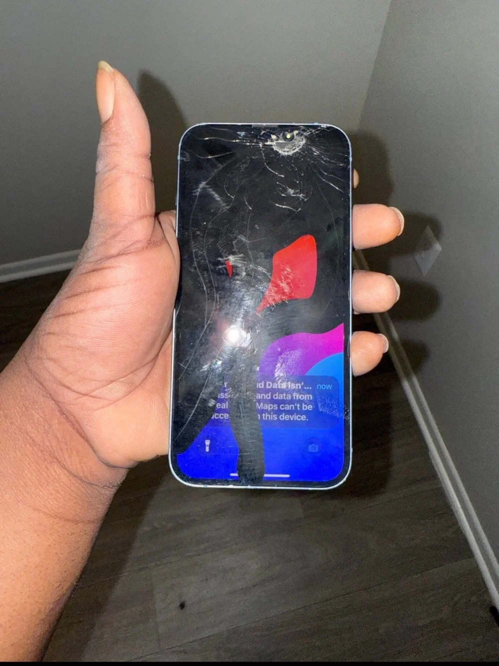 Apple iPhone 14 in Light Blue